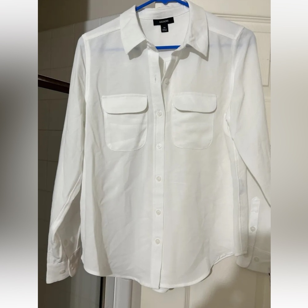 alfani beige off white long sleeves women shirt pockets